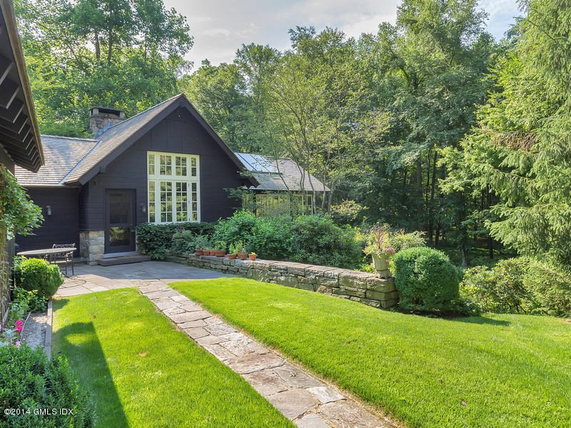 24 Lower Cross Road Greenwich, CT 06831 - Photo 21 of 26 27