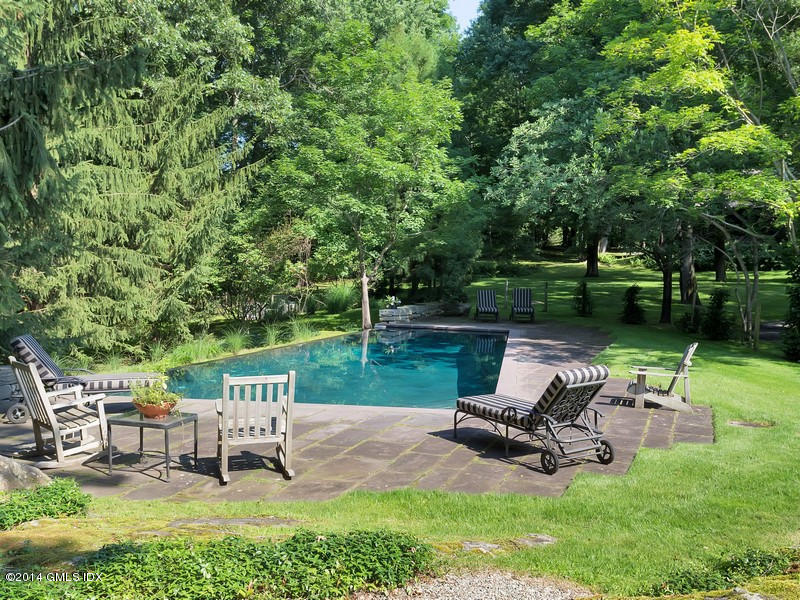 24 Lower Cross Road Greenwich, CT 06831 - Photo 22 of 26 28