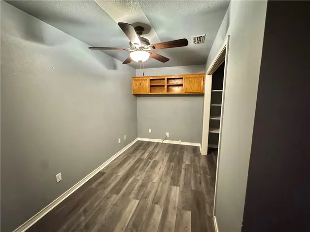 $2,300 | 4125 Rapids Drive, Corpus Christi, TX 78410