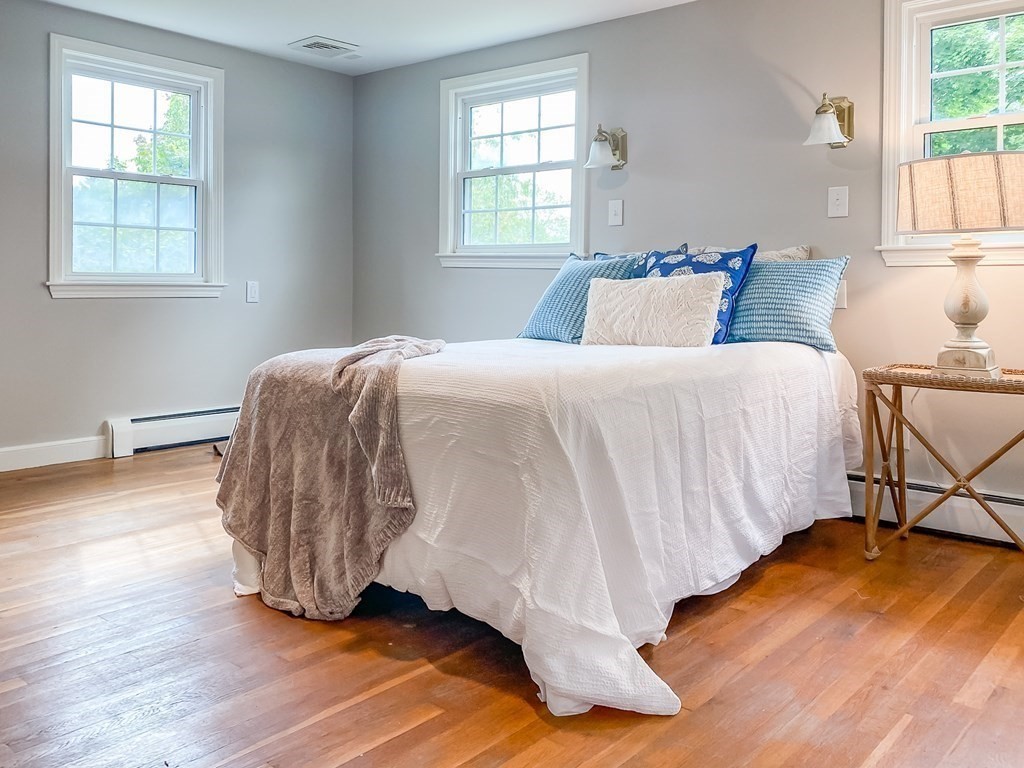 4 Stonybrook Road Medfield, MA 02052 - Photo 16 of 25