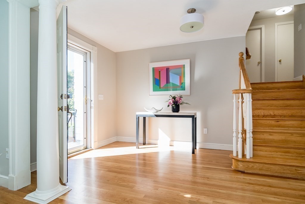 4 Stonybrook Road Medfield, MA 02052 - Photo 3 of 25