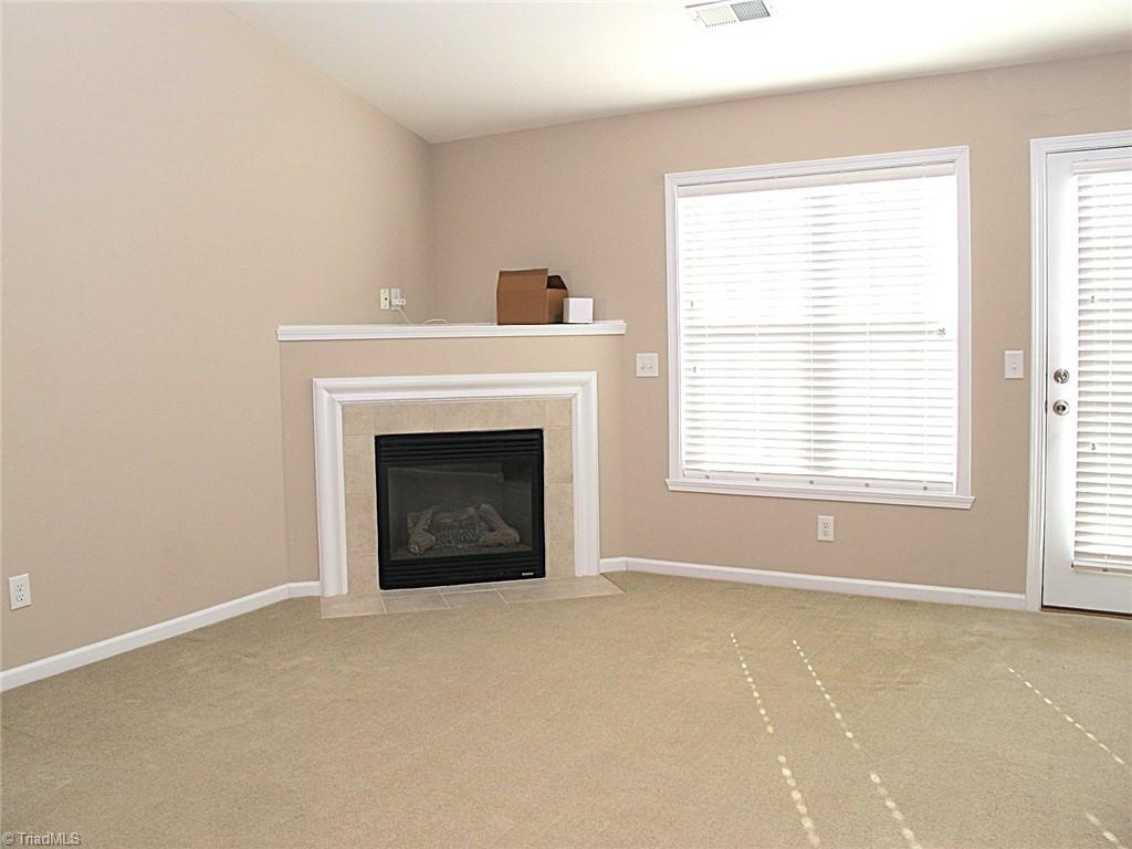 683 Chas Court High Point, NC 27265 - Photo 4 of 18