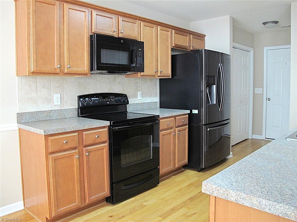 683 Chas Court High Point, NC 27265 - Photo 6 of 18