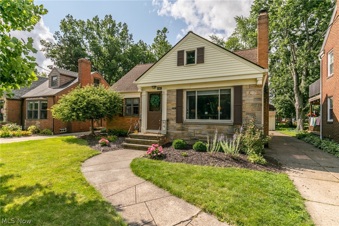 21367 Eaton Road Cleveland, OH 44126 - Photo 2 of 35 Gallery Image 2