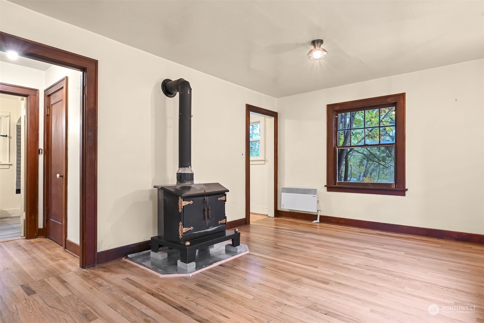 4144 Rural Avenue Bellingham, WA 98226 - Photo 8 of 26 a view of livingroom with hardwood floor and hallway