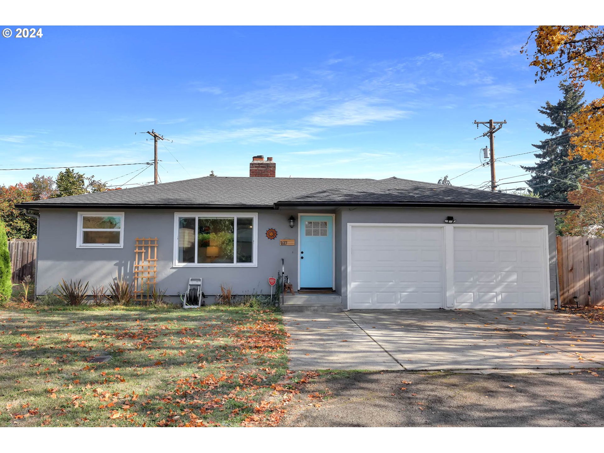 1617 Parnell Drive Eugene, OR 97404 - Photo 2 of 39 a view of a house with a yard