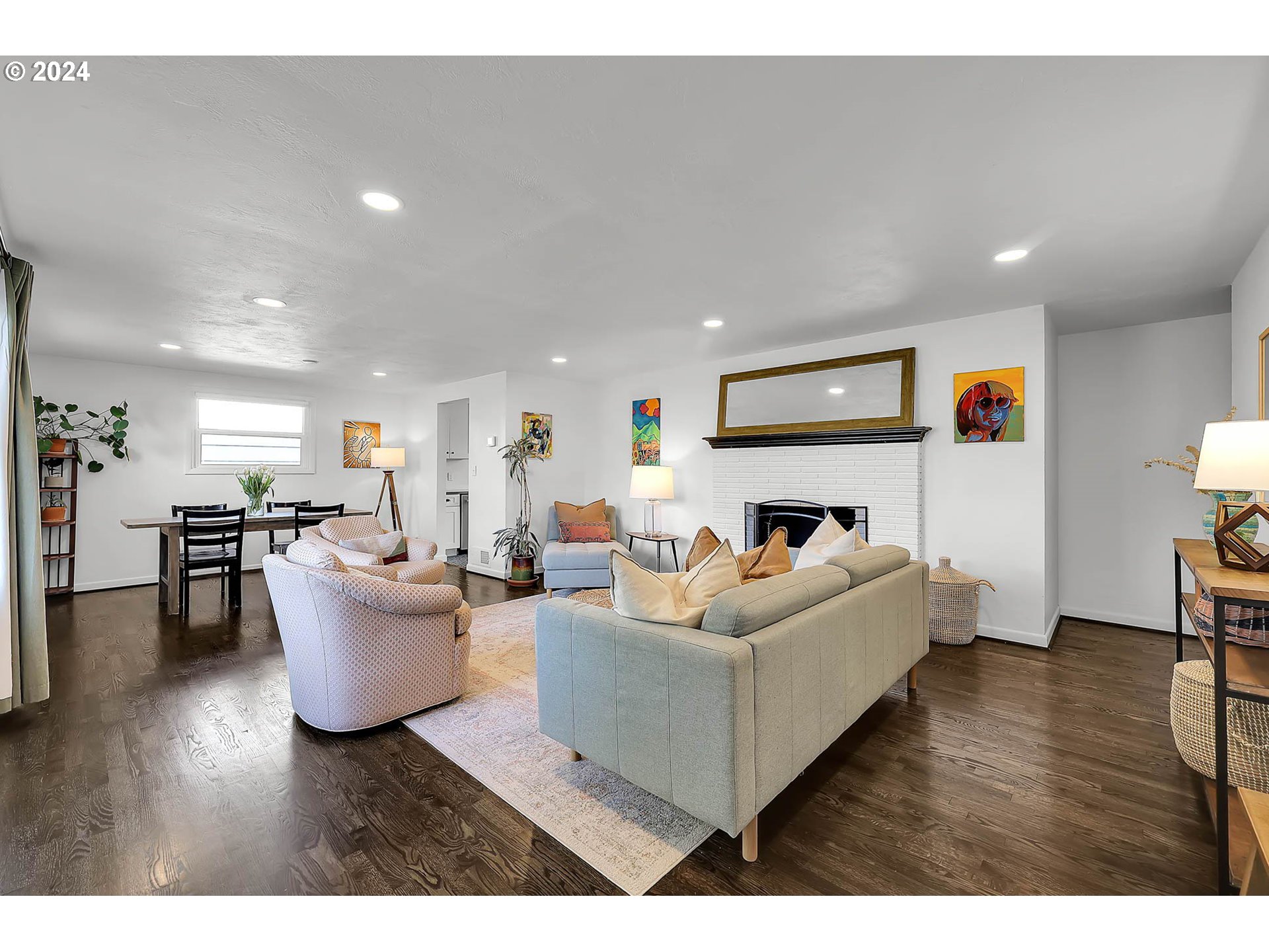 1617 Parnell Drive Eugene, OR 97404 - Photo 4 of 39 a living room with furniture and a wooden floor