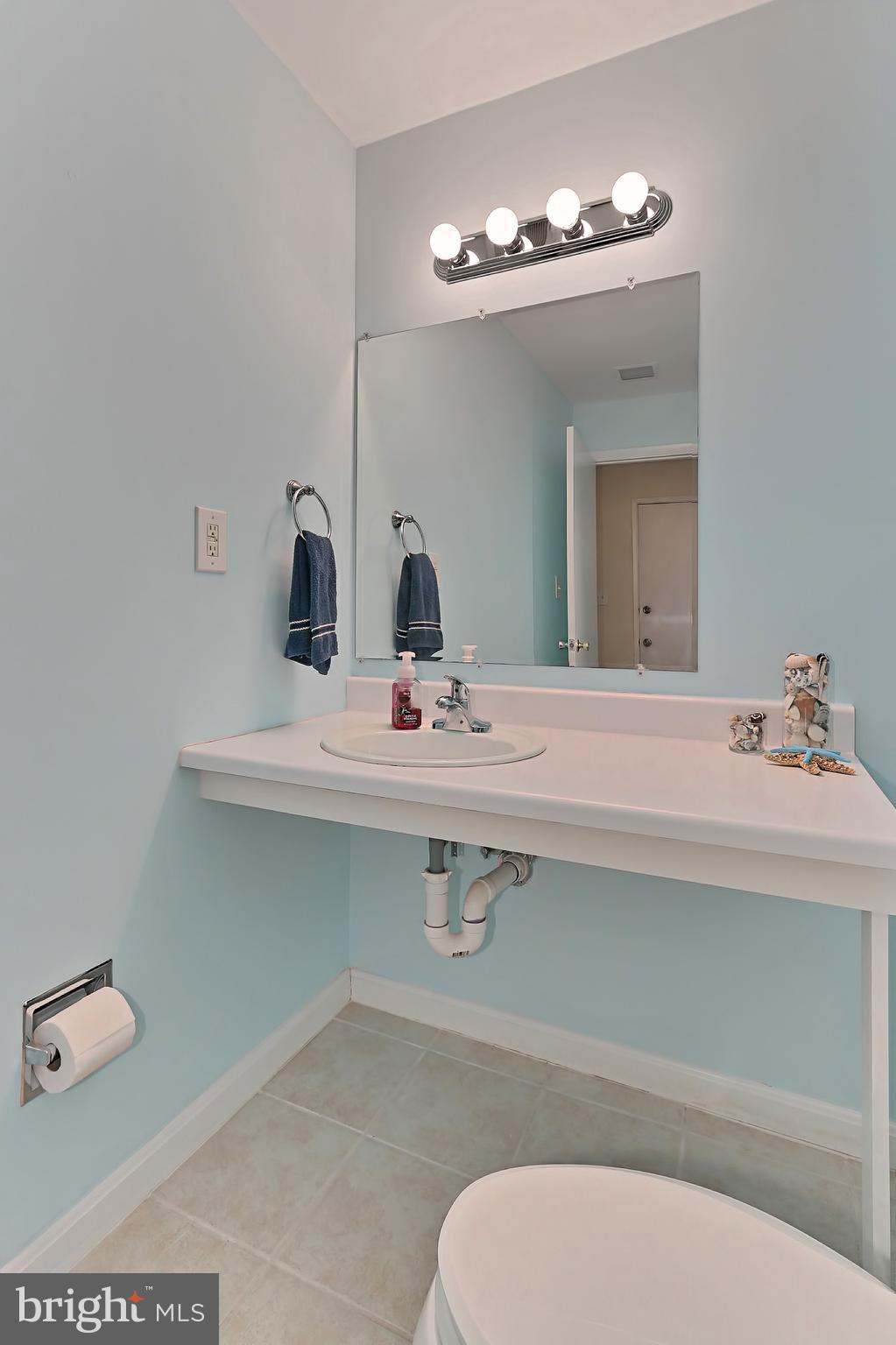2176 Cartwright Place Reston, VA 20191 - Photo 16 of 23 Spacious main level powder room