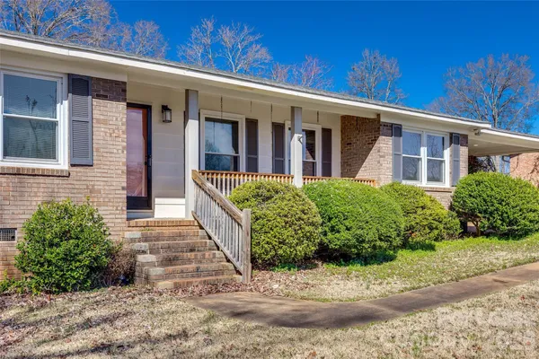 $2,600 | 1615 Tillman Street, Rock Hill, SC 29730