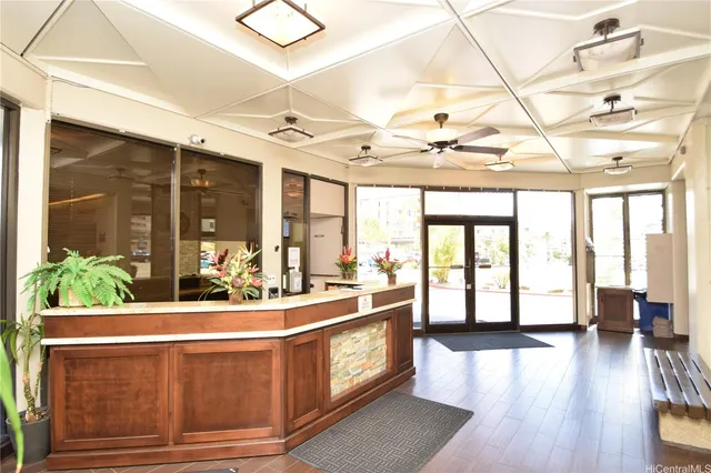 $2,000 | 3045 Ala Napuaa Place, Unit 1520, Honolulu, HI 96818