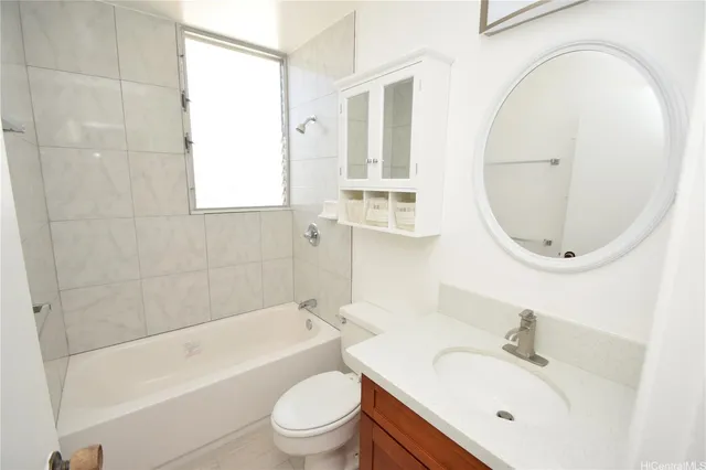 $2,000 | 3045 Ala Napuaa Place, Unit 1520, Honolulu, HI 96818