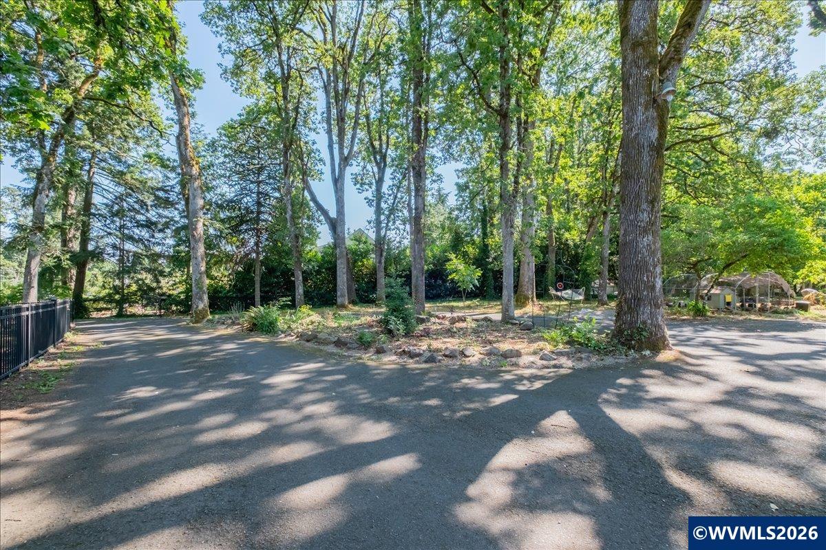 3895 Liberty Road South Salem, OR 97302 - Photo 8 of 34