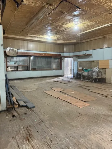 $799,000 | 700 North Kedzie Avenue, Chicago, IL 60624