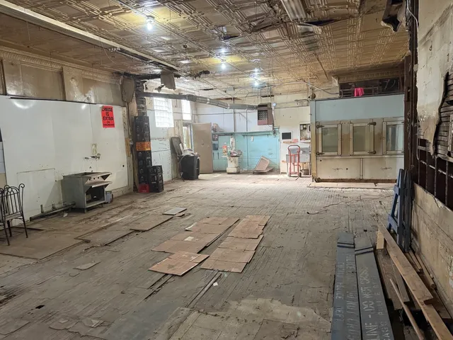 $799,000 | 700 North Kedzie Avenue, Chicago, IL 60624