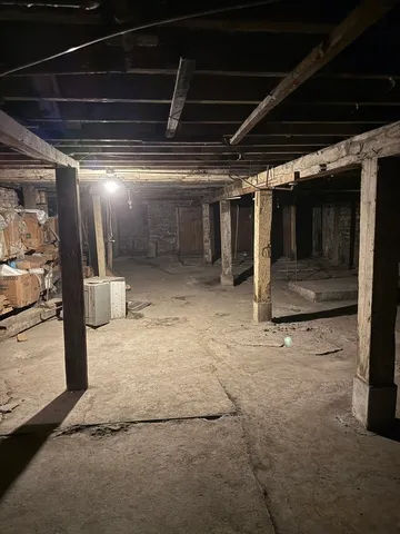 $799,000 | 700 North Kedzie Avenue, Chicago, IL 60624