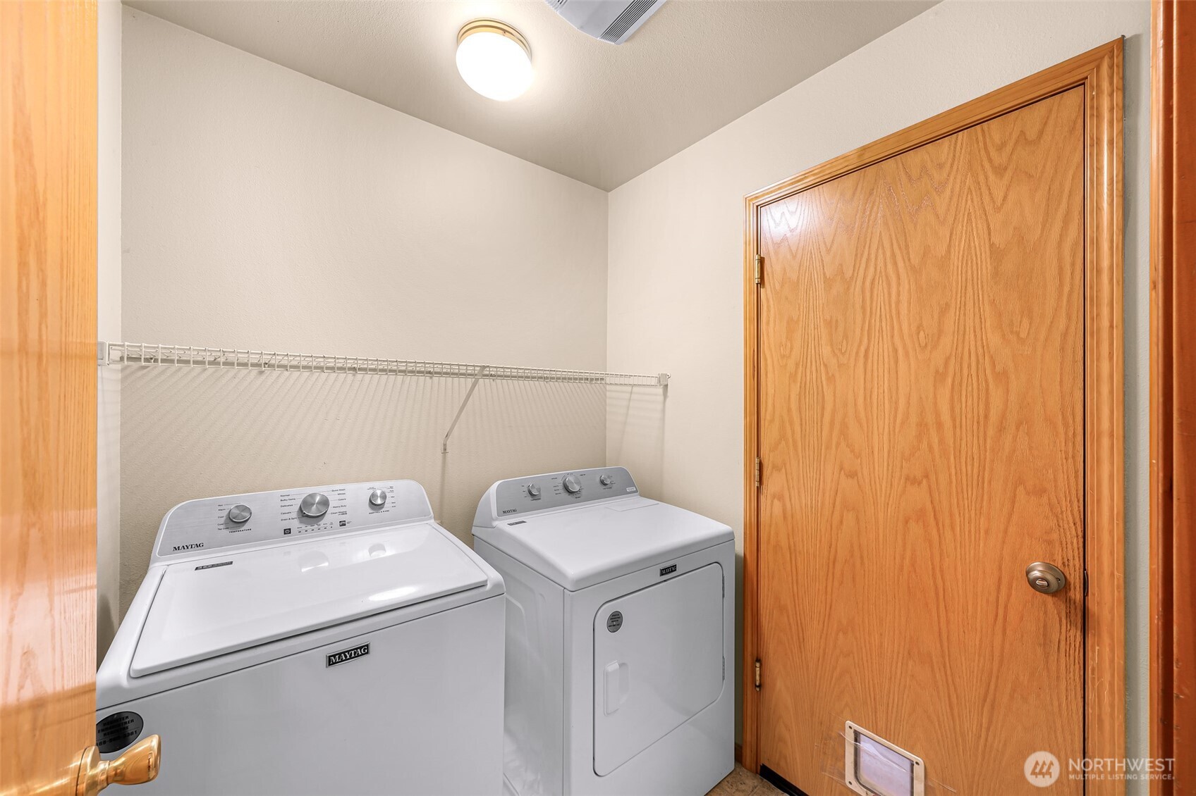 18002 Tualco Road Monroe, WA 98272 - Photo 17 of 39 a utility room with dryer and washer