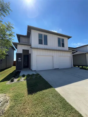 $3,035 | 300 Lucas Lane, Unit 1014, Melissa, TX 75454