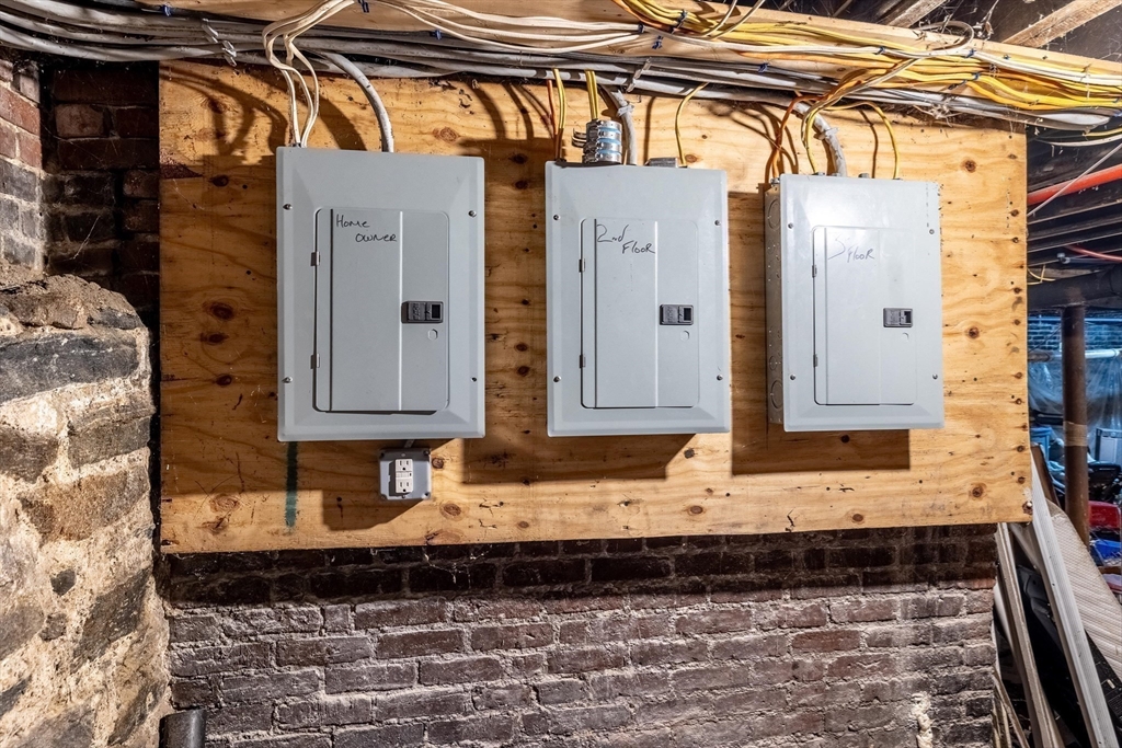 340 Harding Street Worcester, MA 01610 - Photo 40 of 42 a view of a pathway of a house