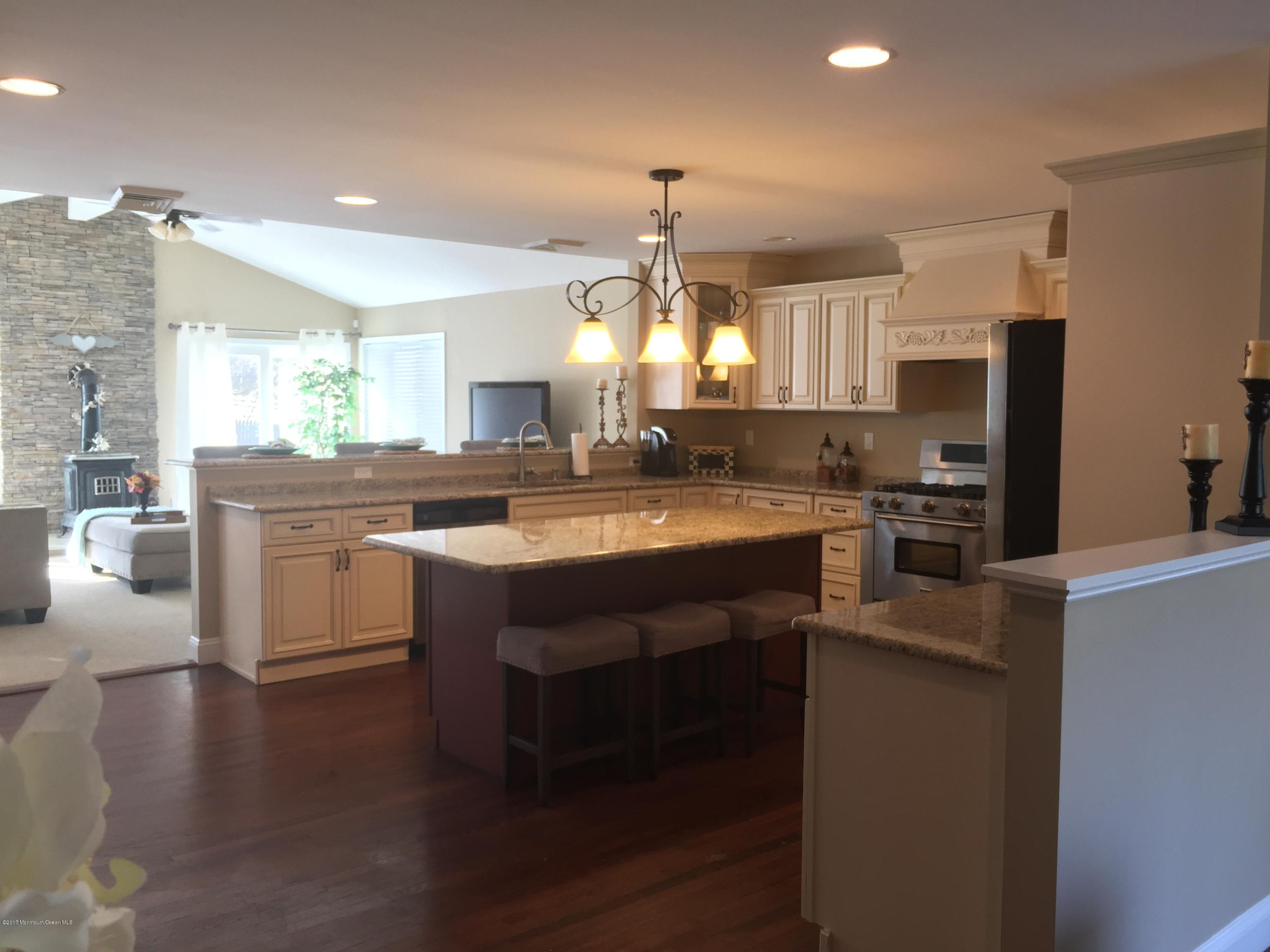 25 Muhlenbrink Road Colts Neck, NJ 07722 - Photo 6 of 23 IMG_0915