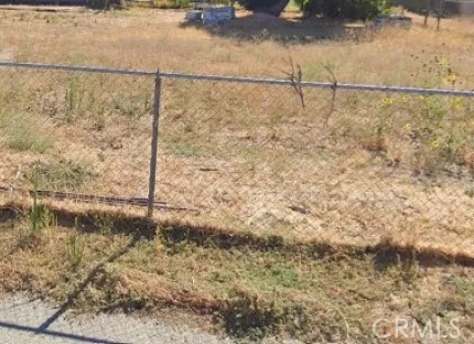 a view of a small yard