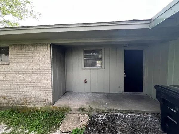 $1,185 | 3108 Stanford Street, Unit A, Greenville, TX 75401