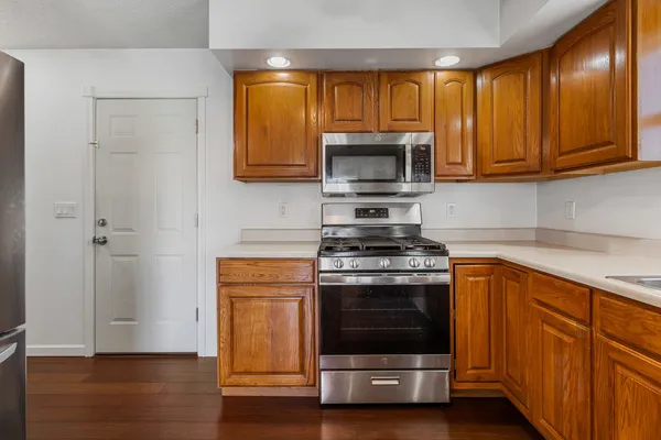 $274,900 | 509 Crestwood Drive, Champaign, IL 61822