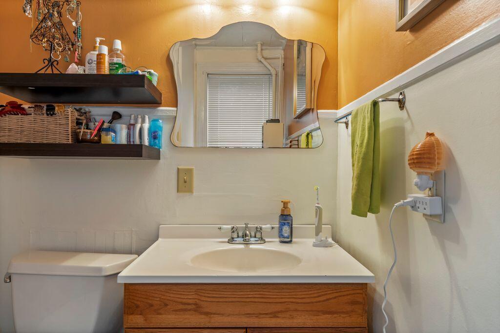 24 Dyer Street Saco, ME 04072 - Photo 20 of 63 Unit 2 - Bathroom