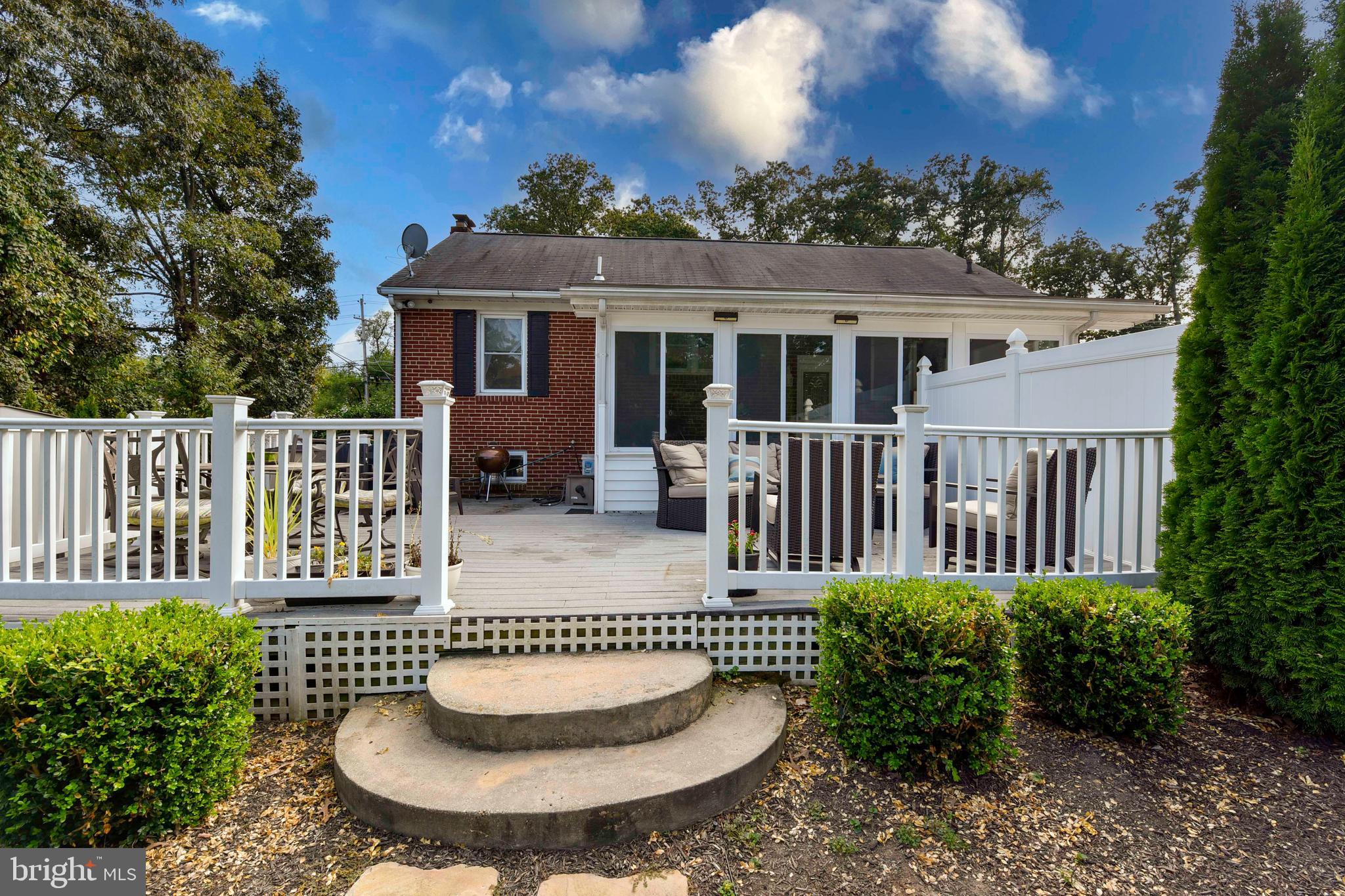 4510 Silver Spring Road Perry Hall, MD 21128 - Photo 6 of 33 Deck