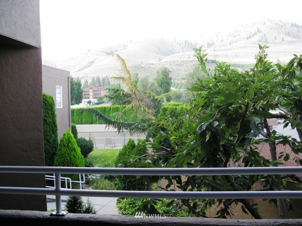 128 Webster Avenue Chelan, WA 98816 - Photo 7 of 10