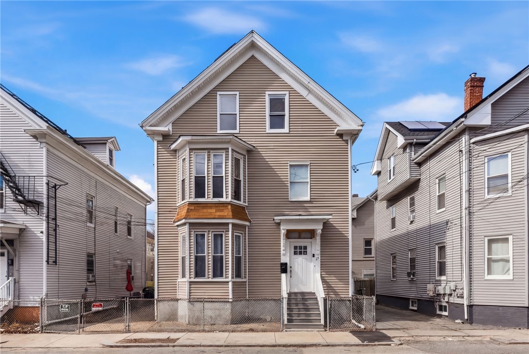 30 Pekin Street Providence, RI 02908 - Photo 2 of 44