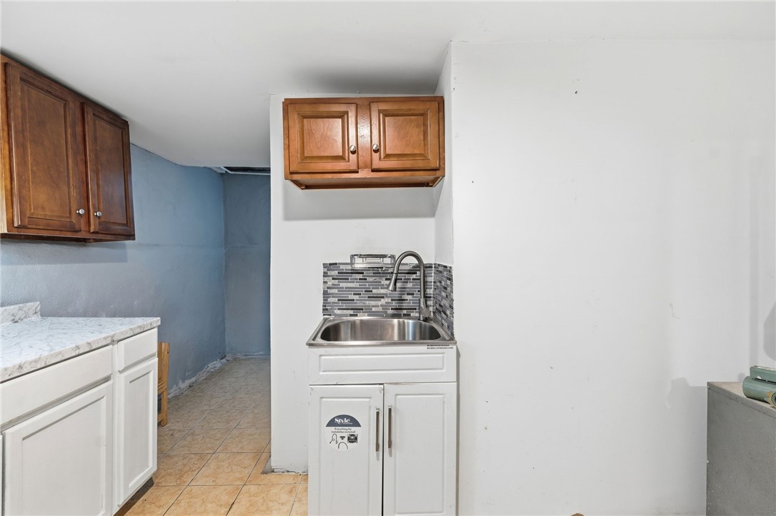 30 Pekin Street Providence, RI 02908 - Photo 28 of 44