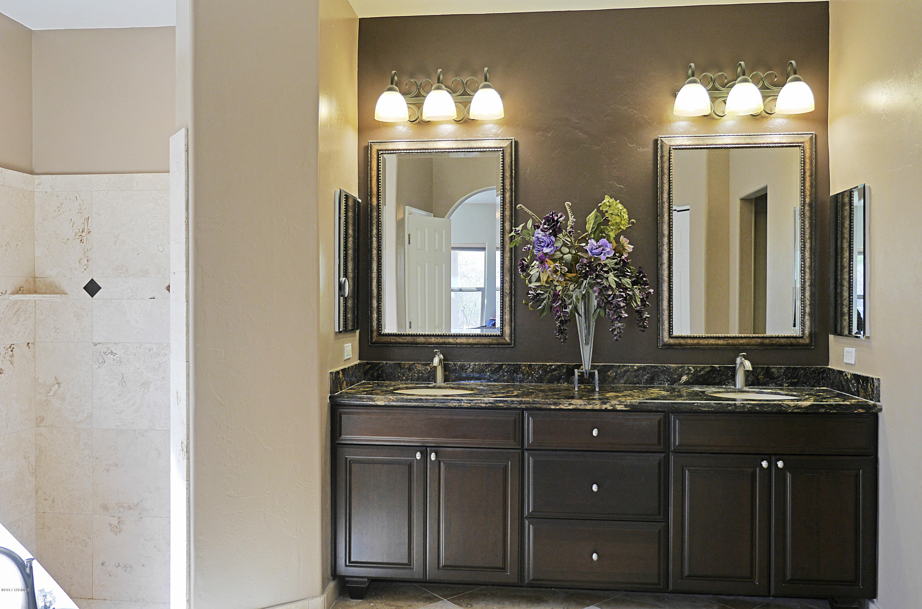 11586 Kelly Rae Place Tucson, AZ 85737 - Photo 12 of 31