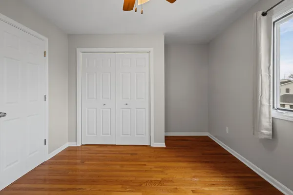 $260,000 | 231 East Woodlawn Road, New Lenox, IL 60451