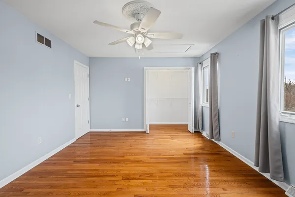 $260,000 | 231 East Woodlawn Road, New Lenox, IL 60451