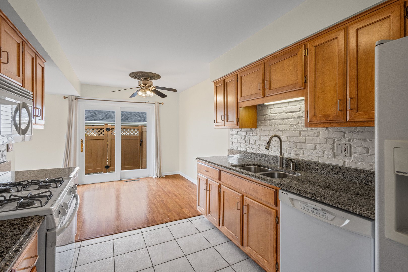 231 East Woodlawn Road New Lenox, IL 60451 - Photo 10 of 39