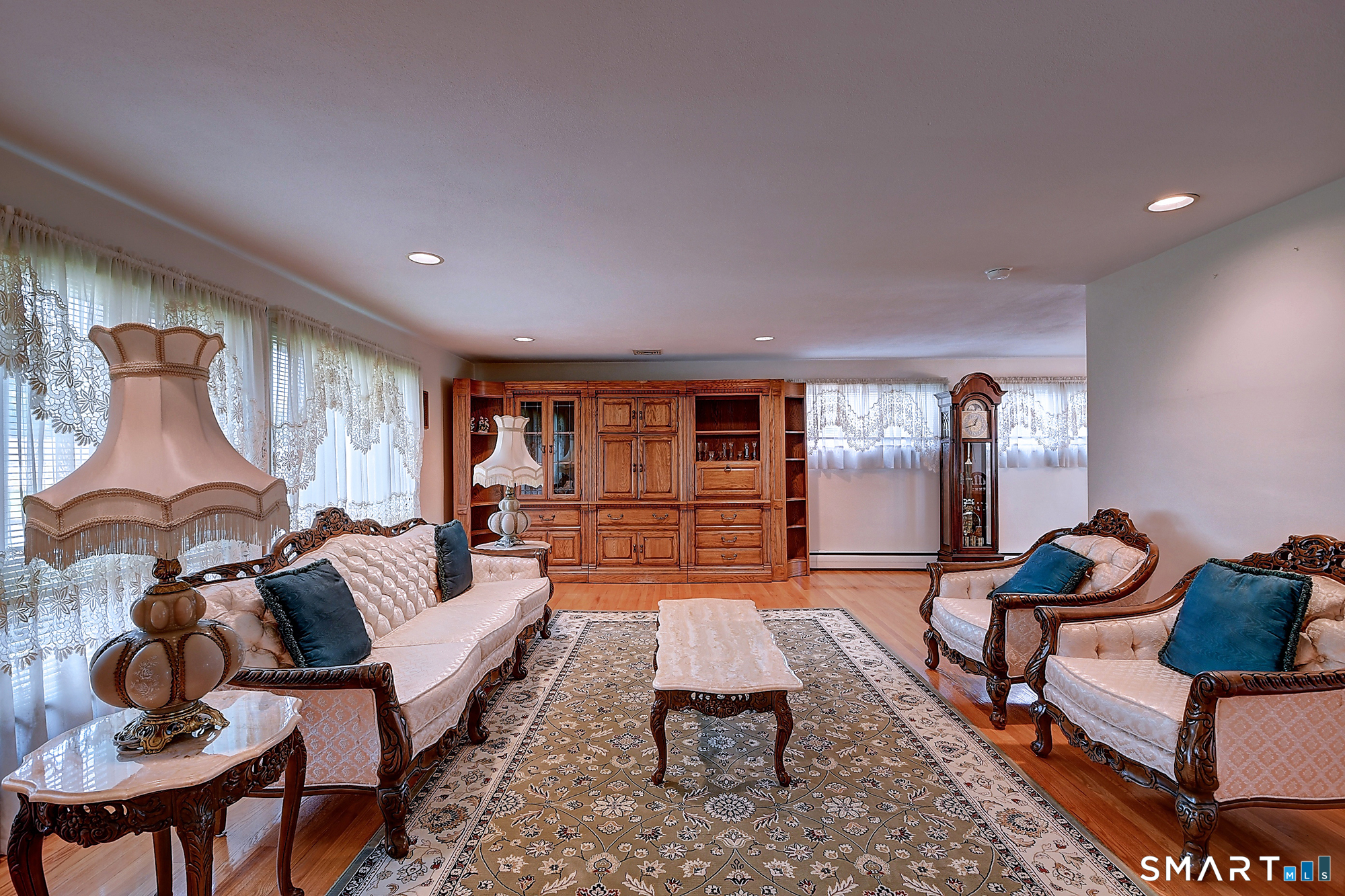 46 Kimball Road Wethersfield, CT 06109 - Photo 7 of 34