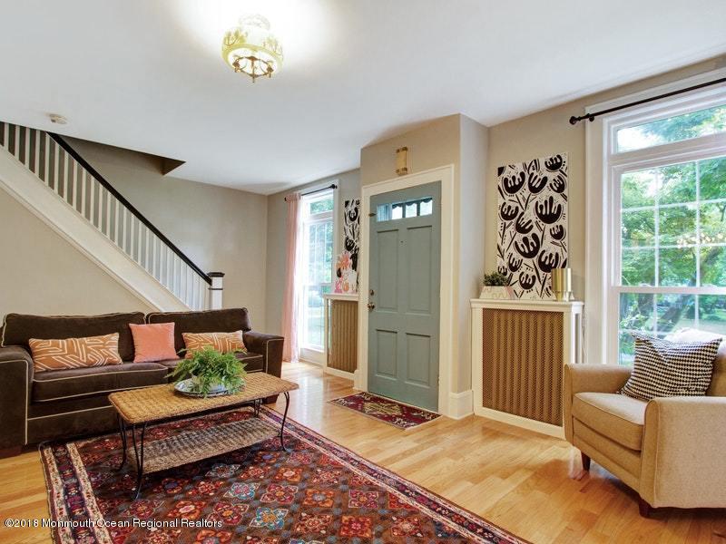 9 Morris Street Freehold, NJ 07728 - Photo 4 of 26 003-290009-IMG_5491_6964797