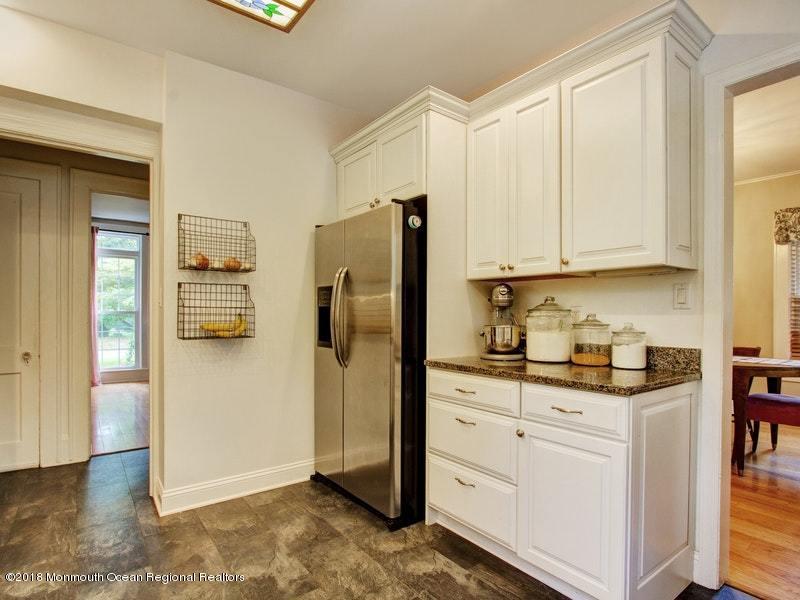 9 Morris Street Freehold, NJ 07728 - Photo 9 of 26 008-290009-IMG_5500_6964800