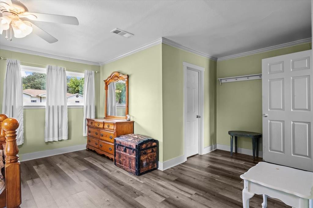203 Main Street Rosebud, TX 76570 - Photo 16 of 35 a living room with furniture and a window