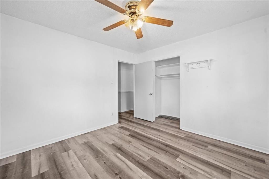 203 Main Street Rosebud, TX 76570 - Photo 21 of 35 a view of room with window and ceiling fan