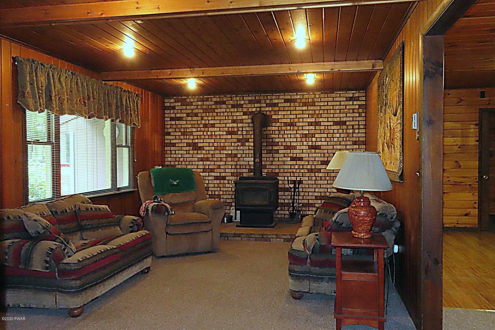 235 Huckleberry Road Newfoundland, PA 18445 - Photo 5 of 35 IMG_0841