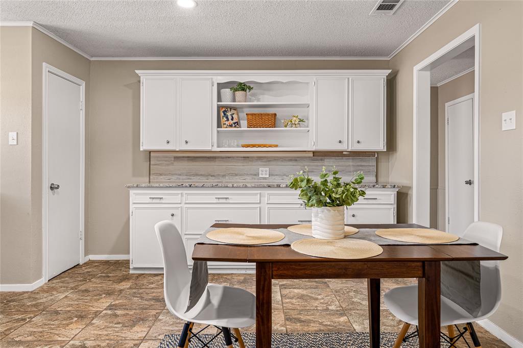 801 Chapparal Road Hewitt, TX 76643 - Photo 13 of 33