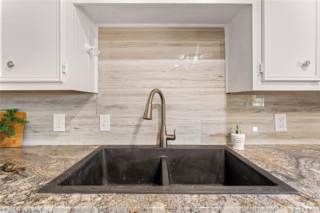 801 Chapparal Road Hewitt, TX 76643 - Photo 16 of 33