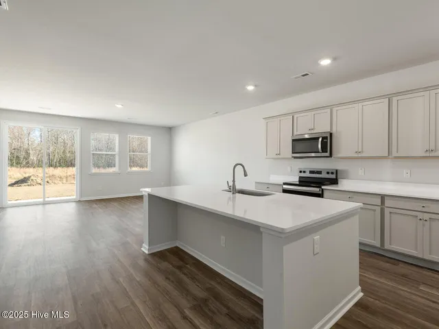 $452,990 | 809 Ring Bill Court, Unit LOT 345, Sneads Ferry, NC 28460