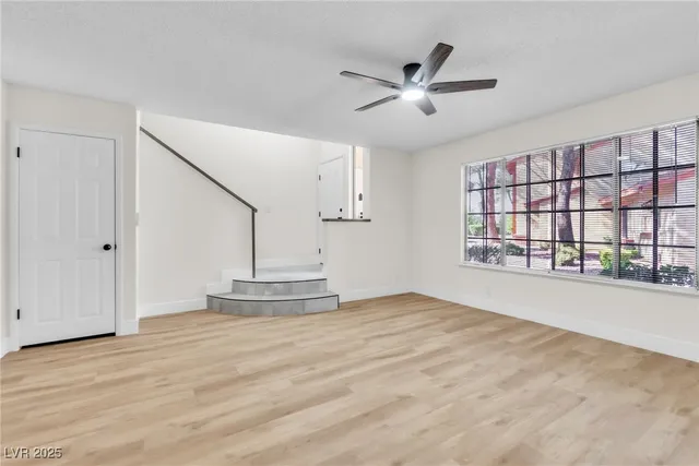 $339,800 | 2415 Pickwick Drive, Henderson, NV 89014