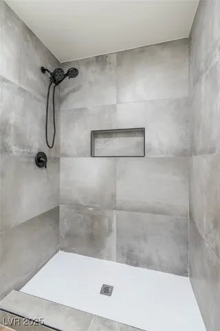 $339,800 | 2415 Pickwick Drive, Henderson, NV 89014