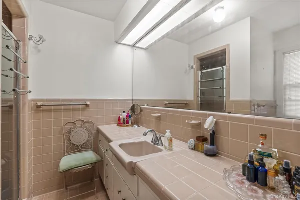 $1,150,000 | 18 Devon Road, Bronxville, NY 10708