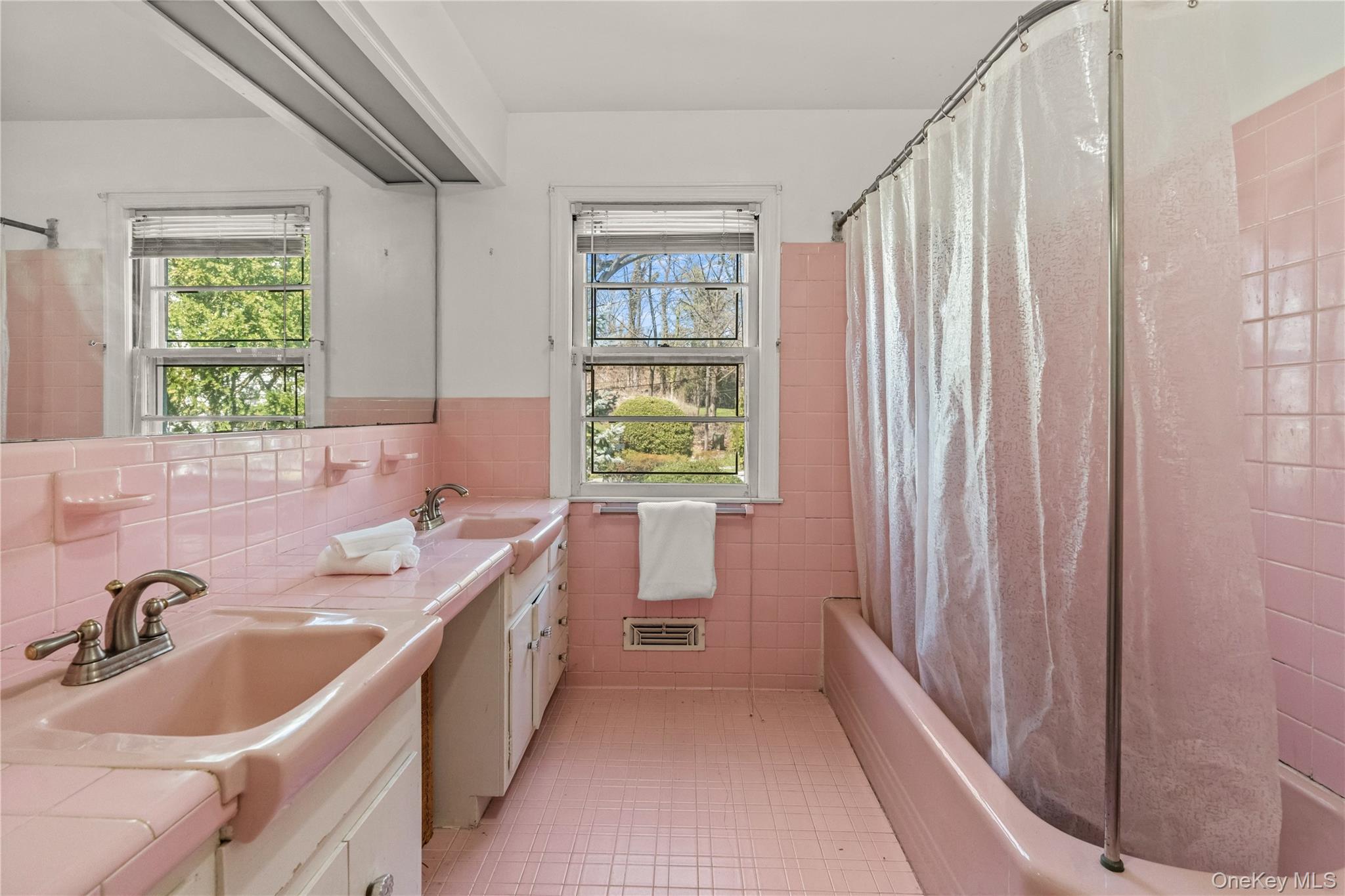 18 Devon Road Bronxville, NY 10708 - Photo 22 of 35