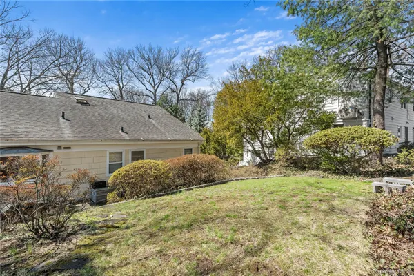 $1,150,000 | 18 Devon Road, Bronxville, NY 10708