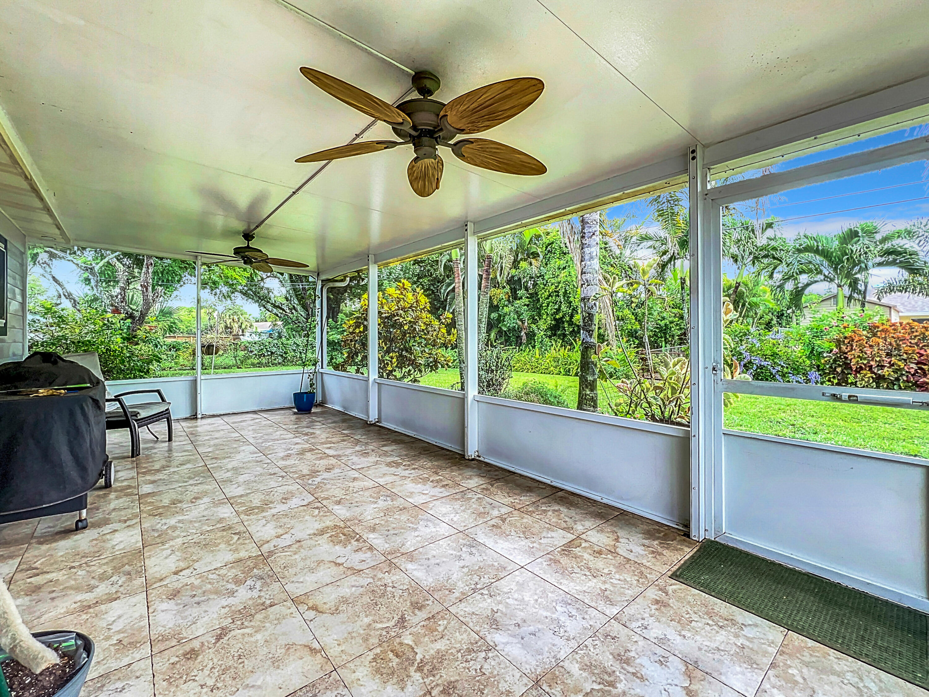 502 Circle East Jupiter, FL 33458 - Photo 46 of 55 a view of an empty room and window
